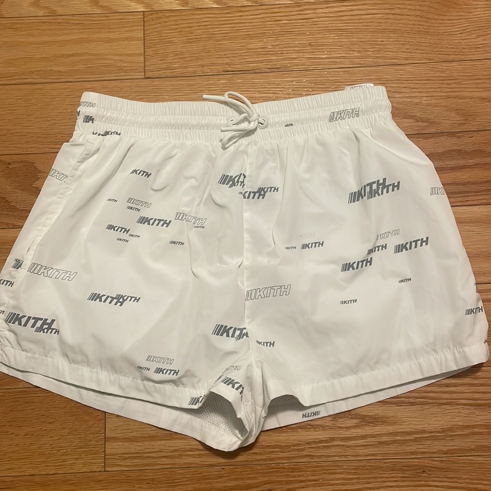 🤍Kith Nylon Shorts